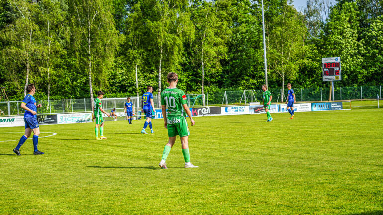 Torspektakel in Höchst – FC Lauterach 1b erkämpft sich starkes 4:4-Unentschieden